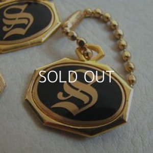 画像2: brass key charm "S"