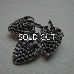 画像2: gumetal strawberry brooch base
