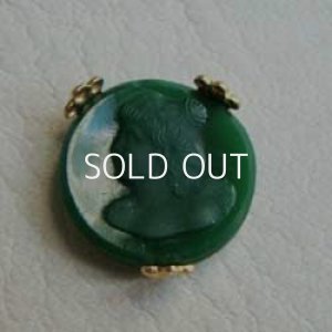 画像2: 16mm jade green glass cameo