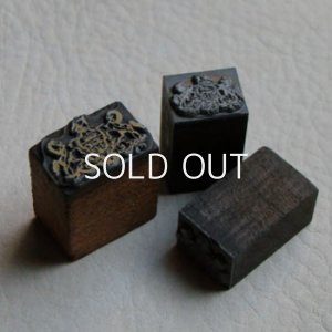 画像1: Vintage wood stamp "S" 