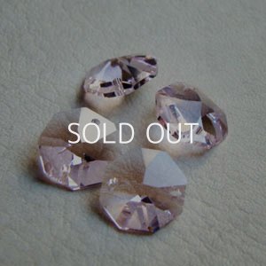 画像1: 14mm octagon 2- hole beads "Pink"