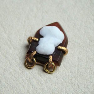 画像3: 14×10 brown/white shield cameo
