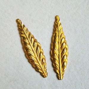 画像2: 35×10 brass detailed leaf