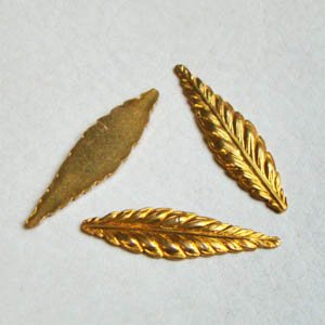 画像1: 35×10 brass detailed leaf
