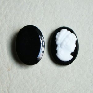 画像1: 24×17 black / white cameo