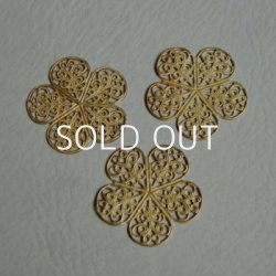 画像1: brass 35×36 5 petal filigree