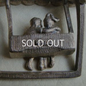 画像5: 38×43 Boy & Girl swing brooch