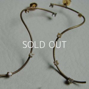 画像2: brass / crystal "S" curve pierce finding