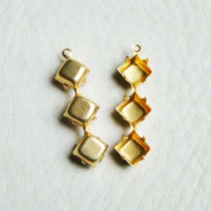 画像1: 6mm SQ triple setting charm