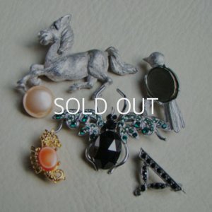 画像4: cast metal 18×13 OV "Bird" brooch finding