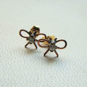 画像1: brass / crystal "BOW" pierce finding