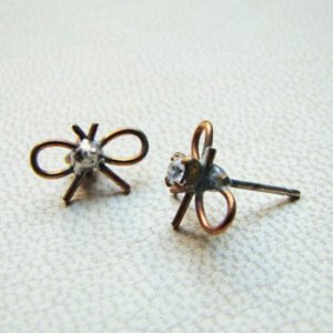 画像2: brass / crystal "BOW" pierce finding