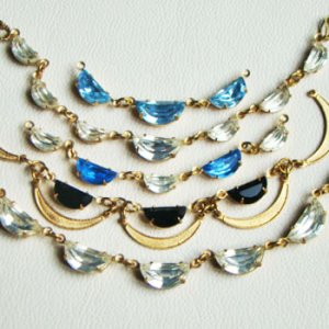 画像3: 4pcs 10×5 Half Moon  "Light Sapphire"