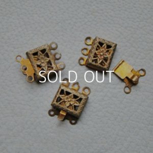 画像1: aged brass floral filigree box clasp