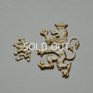 左：MC-15051 "S"／右：MC-15050 "L"