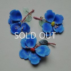 画像1: Blue Glass Flower Brooch