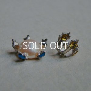 左：CS-13340 12mm Cabochon／右：VS-14482 24pp "Lime"