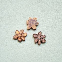 画像1: 2pcs brass tiny flower stamping