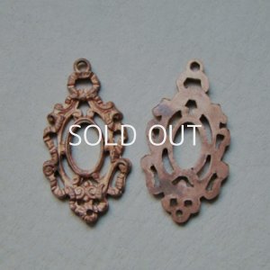 画像1: brass Rococo frame charm