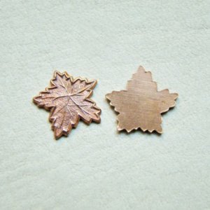 画像1: Maple leaf stamping