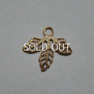 画像2: 2pcs brass triple filigree charm