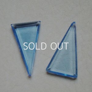 画像1: 26×13.5mm triangle "Tranparent Blue"