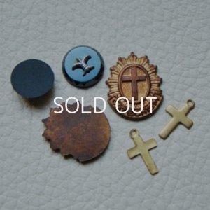 画像2: Cross stamping & Fleur De Lis Cabochon set