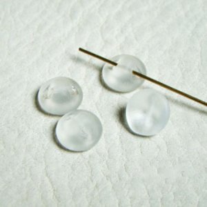 画像1: 9mm frosted glass button shank finding