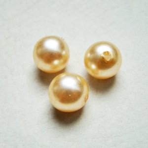 画像1: 2pcs 12mm 1/2 drilled glass pearl "Champagne" 