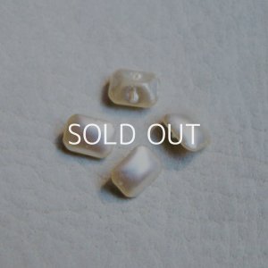画像1: 3pcs 8×6 OCT Off-White pearl
