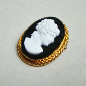 FI-17513 GP 30x22 OV brooch base