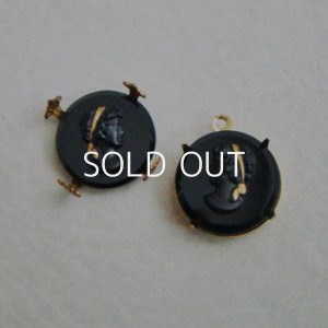 画像2: 1 pair 18mm Black gold ribbon cameo