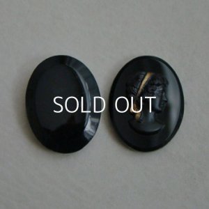画像1: 33x25 Black gold ribbon cameo