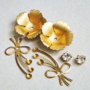 画像1: brass flower & crystal set
