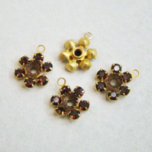 画像1: SW 11mm "Garnet" flower charm