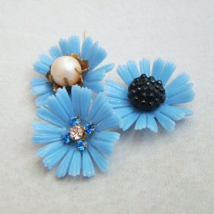 画像2: 9mm Jet victorian 2-hole beads
