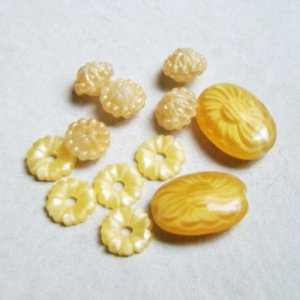 画像3: Yellow 9mm flower beads