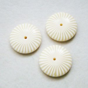 画像2: Cream ivory wheel plastic cabochon