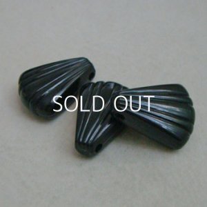 画像1: 32x25 "Black" fan acrylic beads