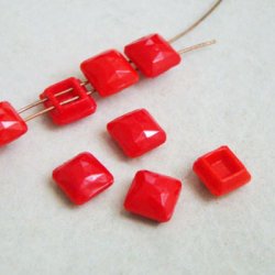 画像1: 2pcs "Red" 9mm SQ 2-hole beads