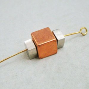 BE-19320 Copper 9mm cube/ BE-19325 Silver half cube
