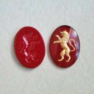画像1: 25x18 "Burgundy/Gold" Rampant Lion intaglio