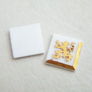 画像1: 18mm SQ "White/ Gold" Lion cabochon