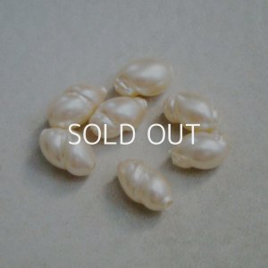 画像1: "Off White" 11x7 oval swirl pearl 