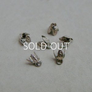 画像1: 2pcs SP ornate 4-petal bell cap