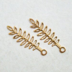 画像2: 31.5x10 leaf filigree charm