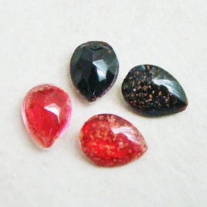 画像2: 18x13 Pear "Black/Gold flake " stone
