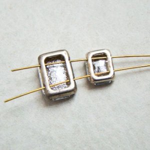画像2: 2pcs 10x8/ 14x10 OCT foiled acrylic preset stone