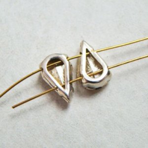 画像2: 2pcs 13x8 TEAR foiled acrylic preset stone