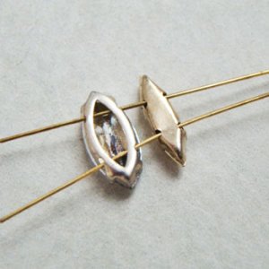 画像2: 2pcs 15x4/ 15x7 NAVE foiled acrylic preset stone